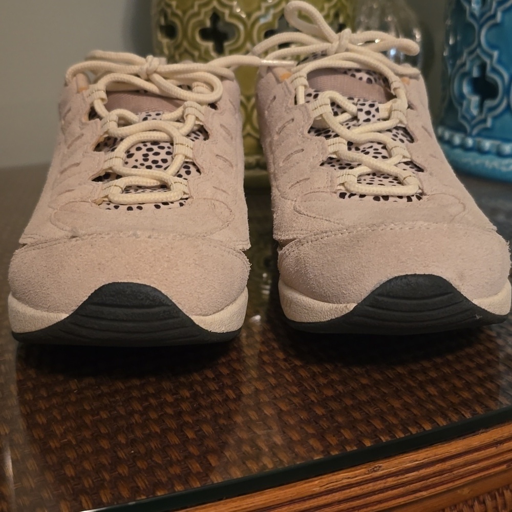 Easy Spirit Beige Suede Sneakers (#17) - Picture 4 of 8